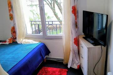 Gîte pour 3 personnes, avec terrasse et jardin à Maisons-Alfort