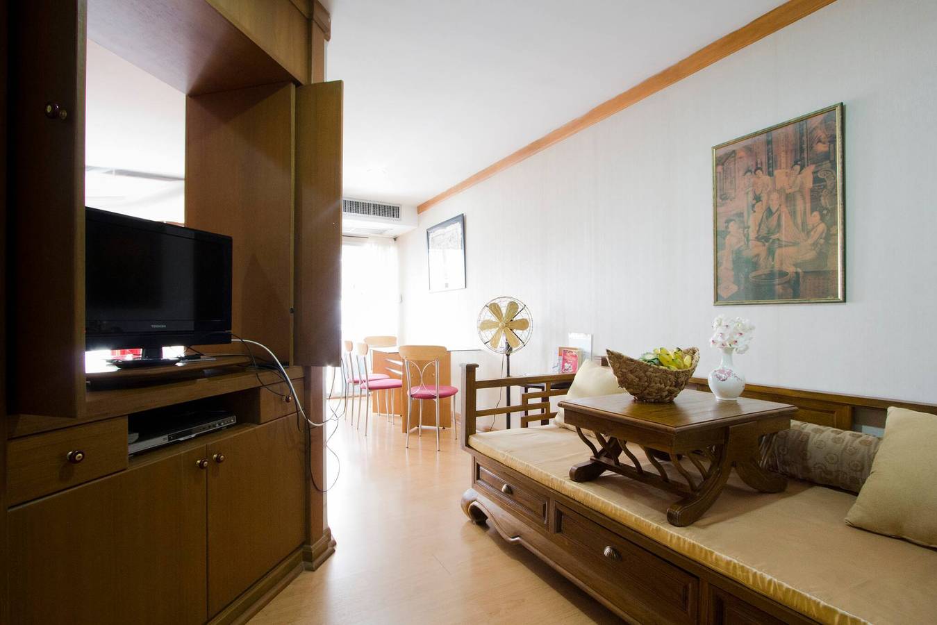 Entire holiday apartment, 1br with Pool & Gym near Bts Phrom Phong in Bangkok, Thailand