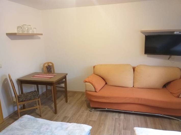 Privatvermietung Kulowatz - Zweibettzimmer 1 in Cottbus, Lausitz