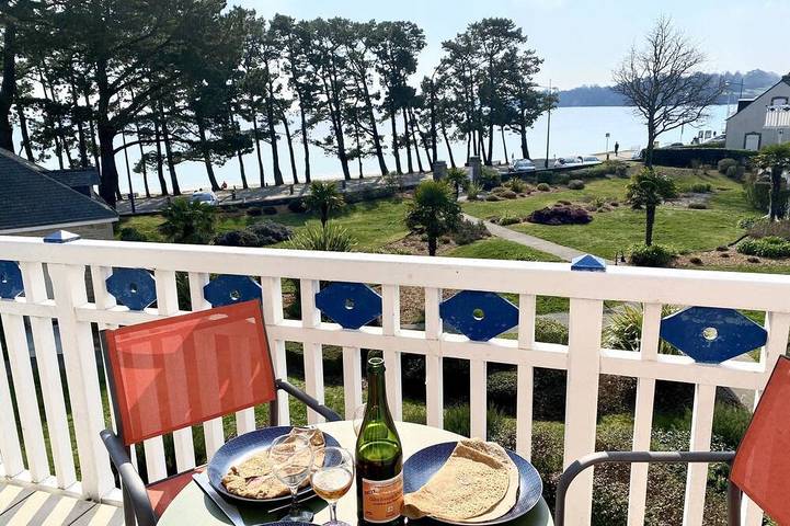 Appartement de vacances pour 5 personnes, avec piscine et jardin