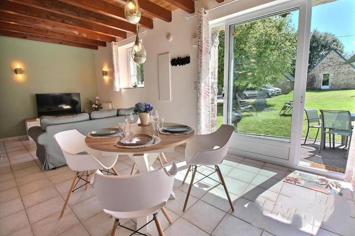Location de vacances pour 4 personnes, avec piscine et jardin à Brandivy - 3