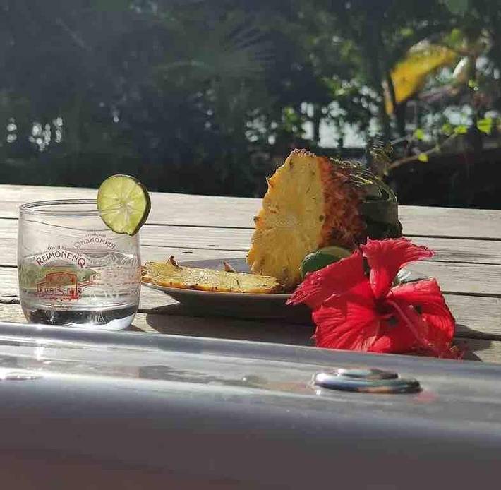 Appartement de vacances pour 2 personnes, avec piscine ainsi que terrasse et jardin