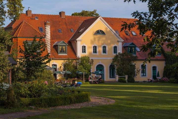 Hotel für 2 Personen, mit Terrasse und Garten sowie Sauna in Vipperow