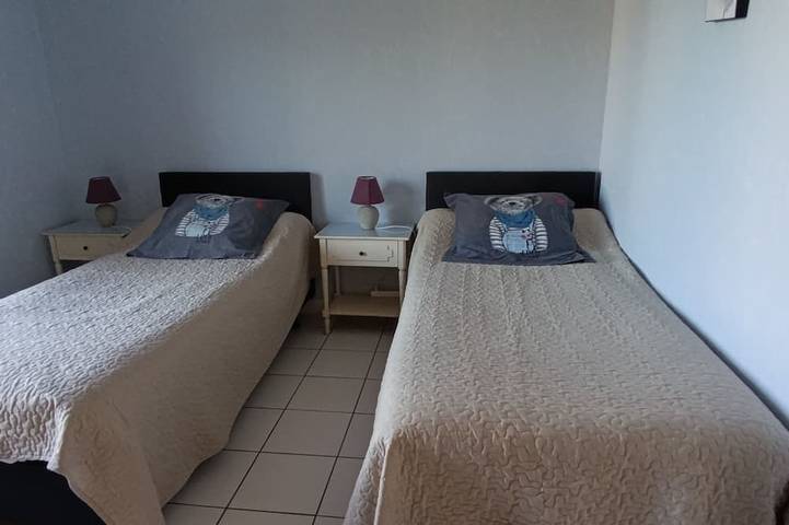 Gîte pour 8 personnes, avec jardin, animaux acceptés à Ver-sur-Mer - 3