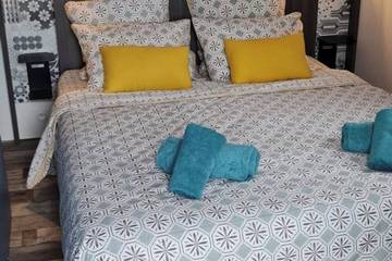 Camping pour 4 Personnes dans Saint-Raphaël, Région de Draguignan, Photo 2