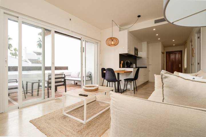 Ferienwohnung für 3 Personen, mit Pool und Terrasse in Estepona - 2