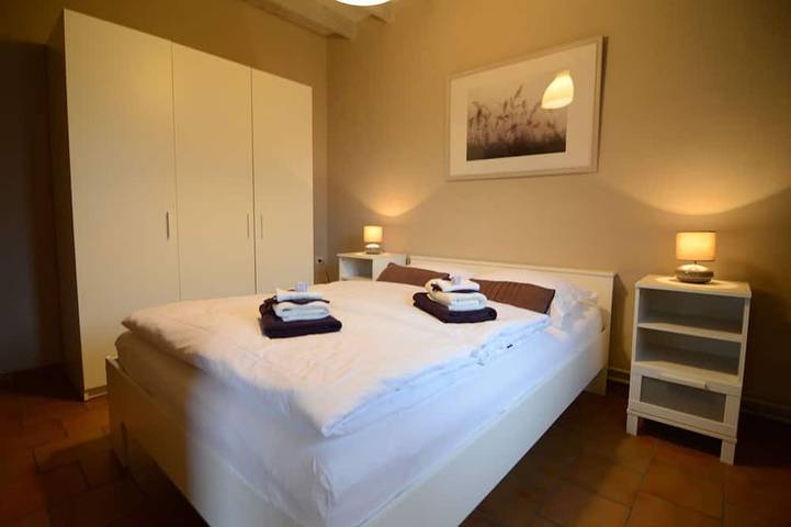 Location de vacances pour 9 personnes, avec terrasse et jardin à Zele - 2