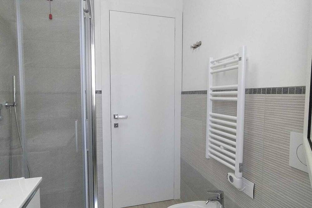 Entire apartment, Sailing Suite Apartment With Beachfront Garden in Tortoreto Lido, Alba Adriatica