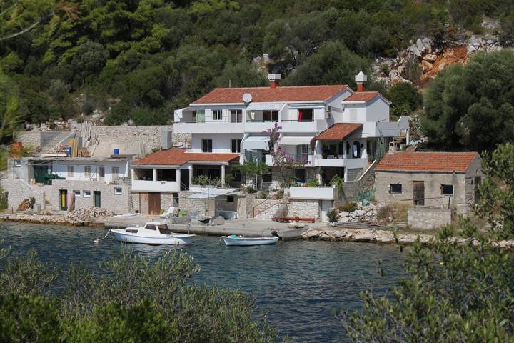 Gîte pour 2 personnes, avec balcon/terrasse dans Lastovo - 3