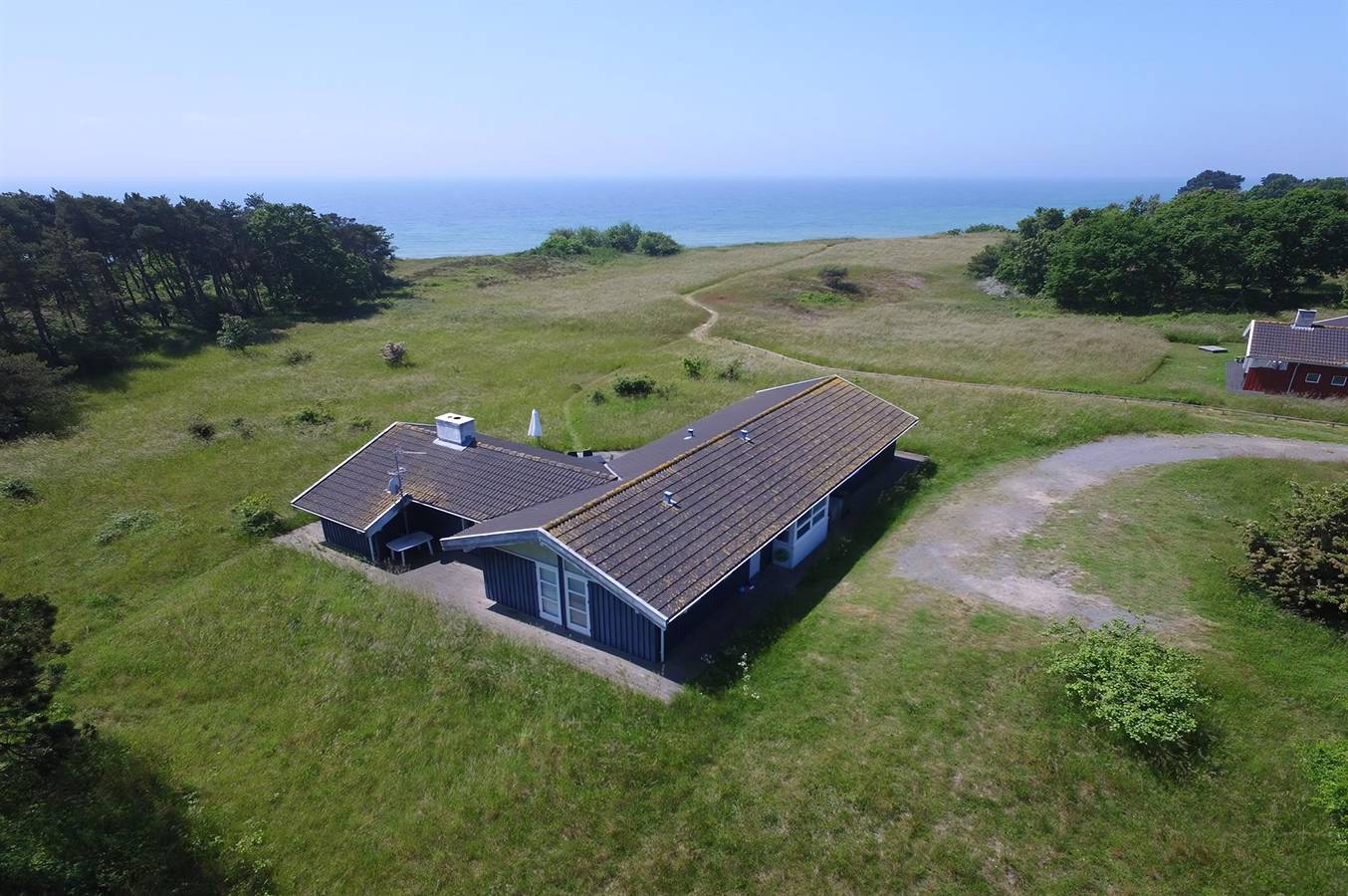 Nice home in Aakirkeby w/ 4 Bedrooms, Sauna and Wifi in Østre Sømarken, Pedersker