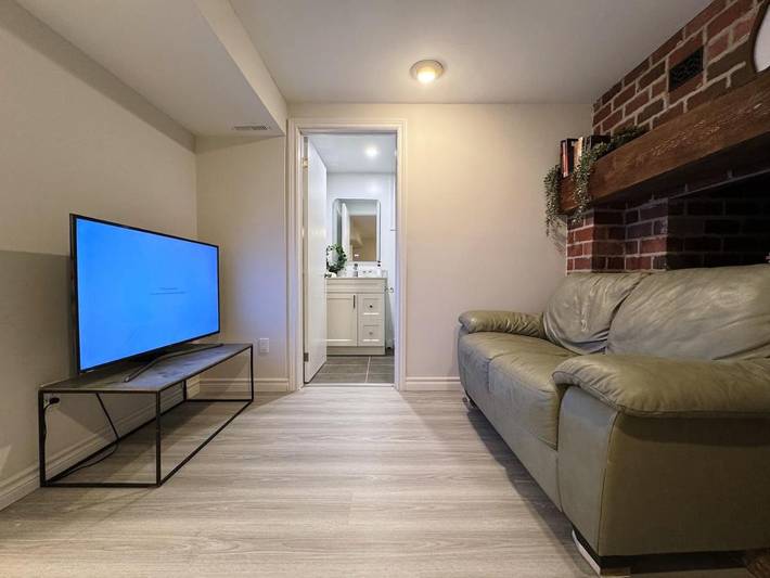 Chambre d’hôte pour 2 personnes, avec jardin et terrasse, animaux acceptés à Toronto - 3