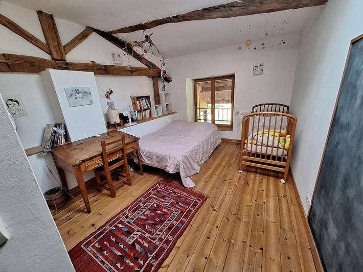 Gîte pour 3 personnes, avec Terrasse et Jardin ainsi que Piscine et Vue à Châtillon-la-Palud - 4