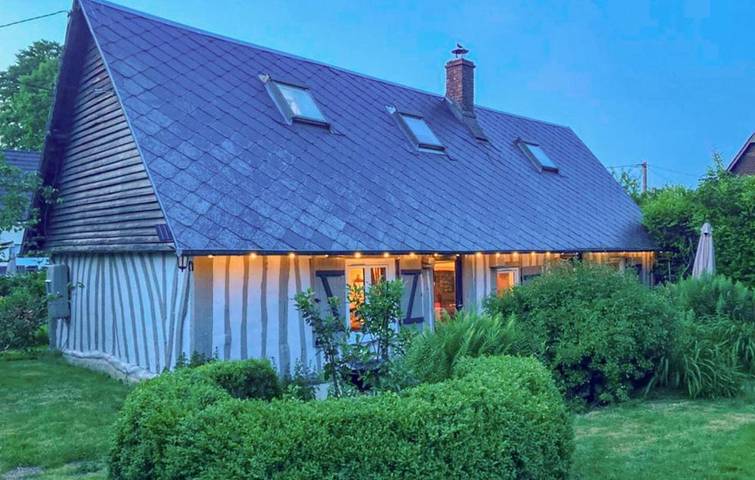 Location de vacances pour 4 personnes, avec Jardin dans Canville-les-Deux-Églises