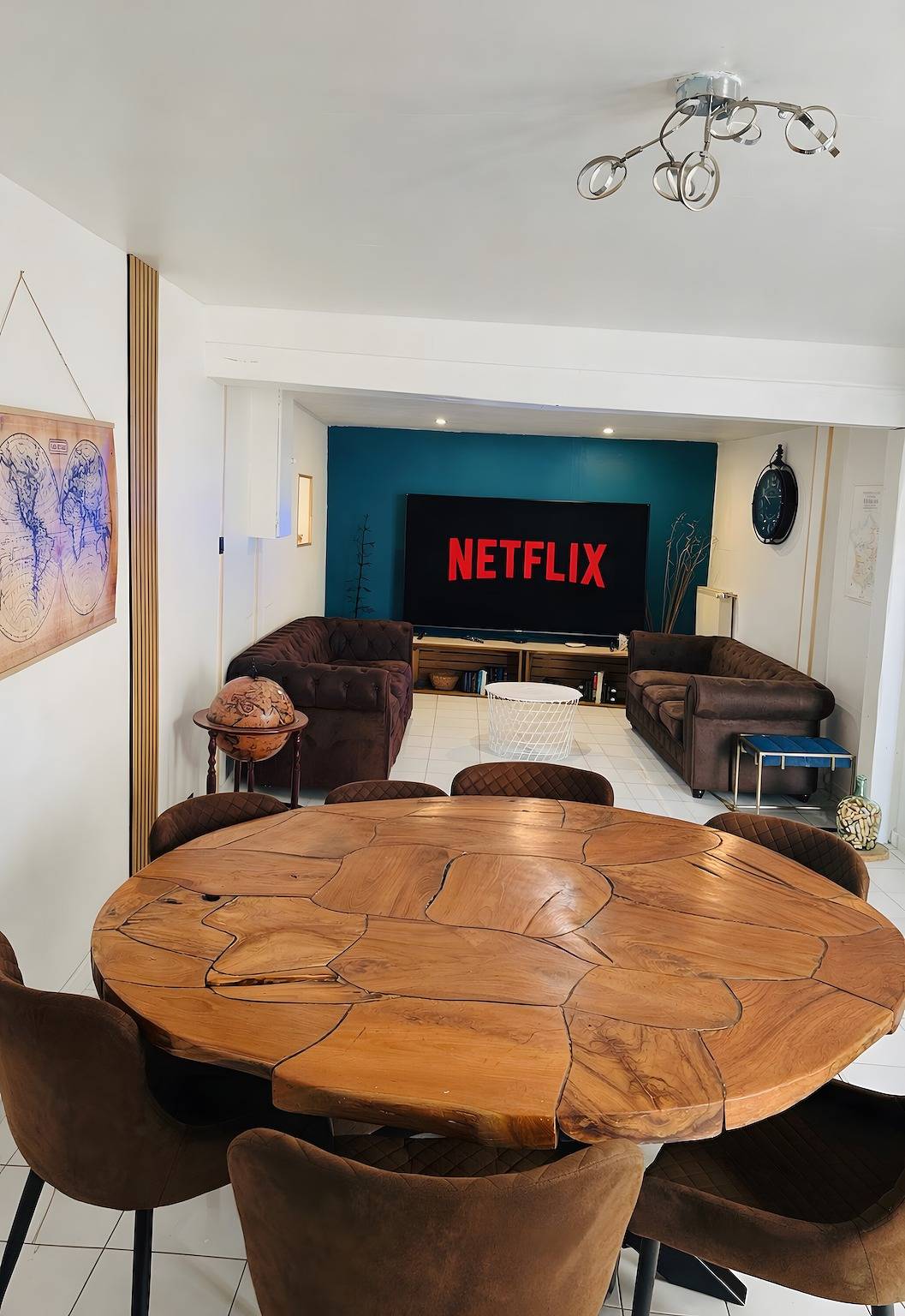 Maison 'Gîte Le Flot' avec jardin privé et Wi-Fi in Saint-Florentin, Région d'Auxerre