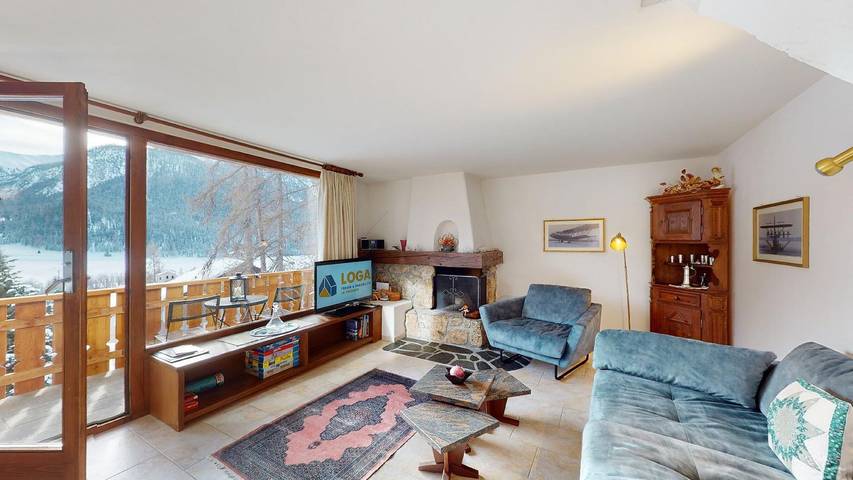 Ferienwohnung für 4 Personen, mit Balkon und Ausblick in La Punt-Chamues-ch