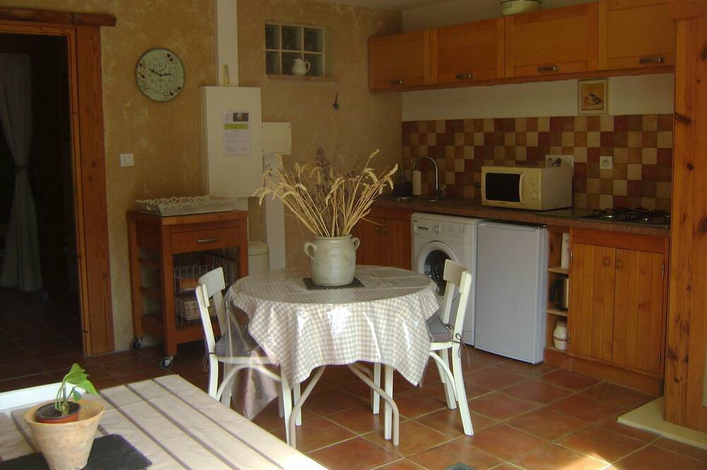 Chambre d'hôtes Acacia à \"La Boriette\" au calme en Toscane Occitane in Castelnau-de-Montmiral, Région d'Albi