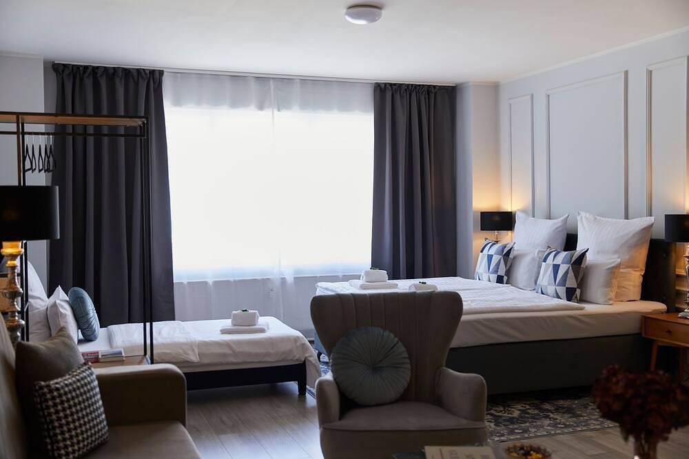 Ganze Wohnung, R B Apartment Hamburg Comfort - ideal für Geschäftsreisende und Familien in Hamburg-Nord, Hamburg