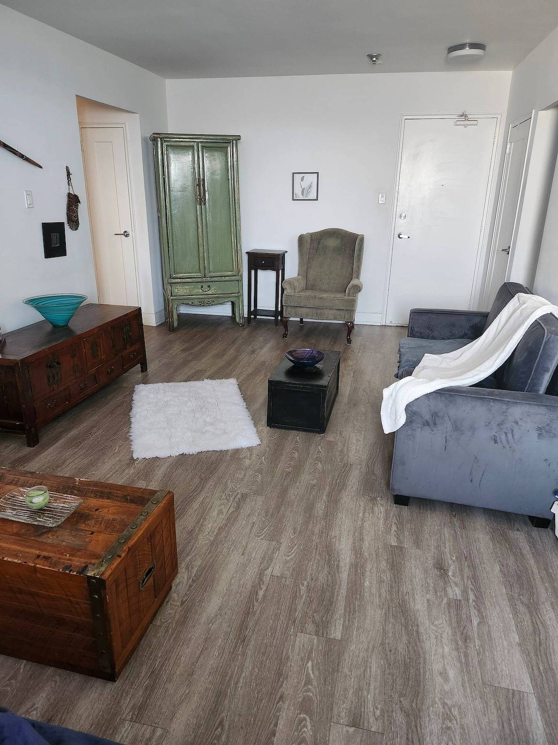 Apartamento entero, ¡El apartamento de 1 cama tiene capacidad para 4 a 20 minutos de todo! in North York, Toronto