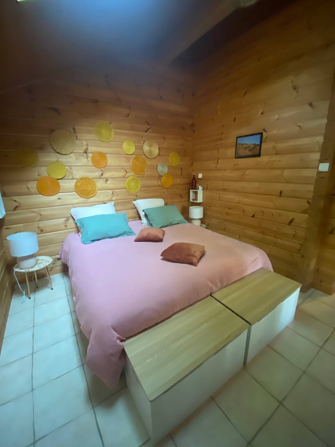 Chambre d’hôtes « Chambre Sauna » avec piscine partagée, Wi-Fi et climatisation in Saint-Rémy-en-Rollat, Région de Vichy