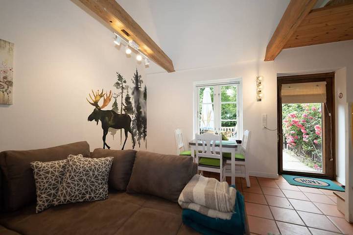 Ferienwohnung für 4 Personen, mit Terrasse und Garten in Winnert