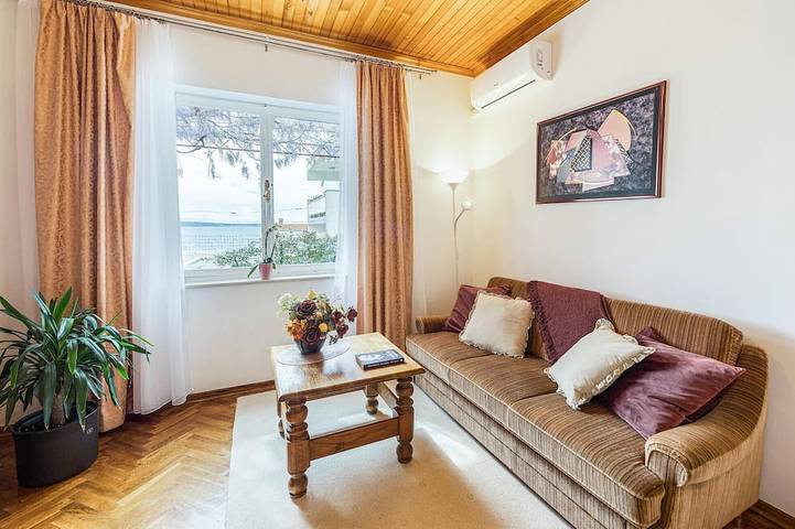 Ganze Wohnung, 1-Zimmer-Strandapartment in Podstrana in Podstrana, Split-Dalmatien