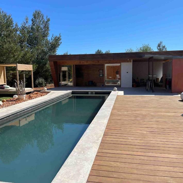 Chambre d’hôte pour 2 personnes, avec vue et piscine ainsi que terrasse et jardin à Opoul-Périllos