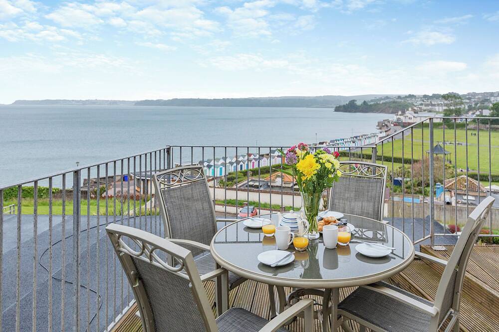 Apartment for 4 People in Paignton, Torbay