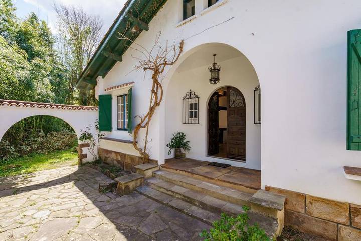Chalet para 10 personas, con Jacuzzi y Terraza además de Jardín y Piscina en Valle de Baztan - 3