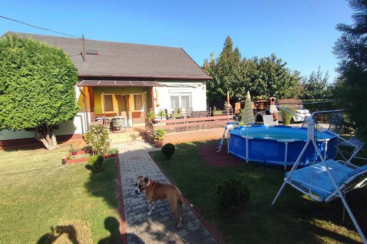 Ferienhaus für 7 Personen, mit Garten in Siofok