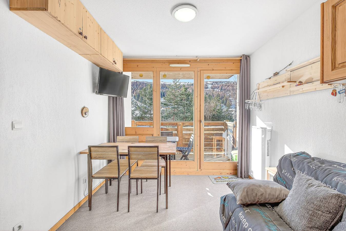 Ganze Wohnung, Apartment 'Superdevoluy' mit Bergblick und Balkon in Saint-Étienne-en-Dévoluy, Le Dévoluy