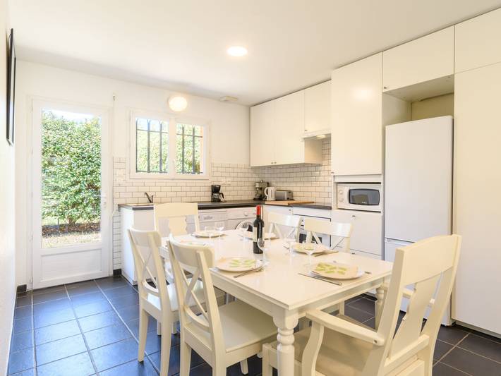 Location de vacances pour 6 personnes, avec jardin et terrasse, animaux acceptés à Saint-Julien-en-Born - 3