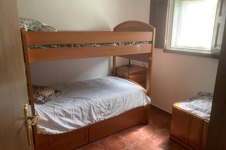 Gîte pour 4 personnes, avec terrasse et jardin à Brión - 3