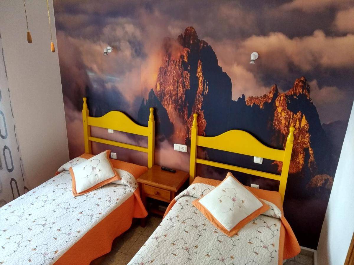 Hostal Avenida in Arenas de San Pedro, Valle del Tiétar