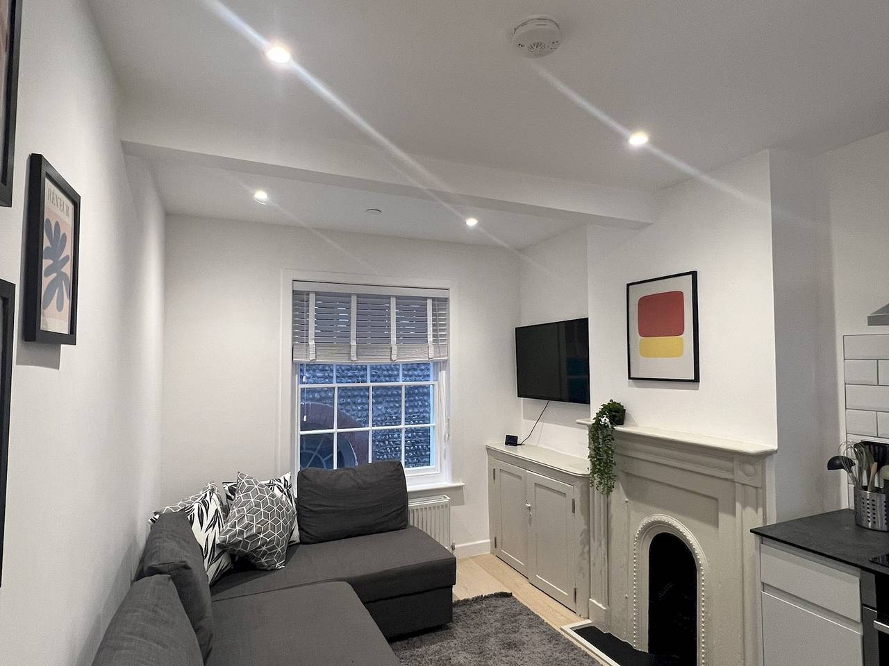 Secret Square View Apartment | Pass The Keys in Brighton, Sussex