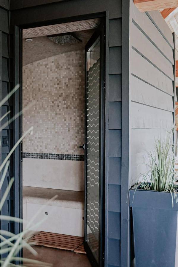 Location de vacances pour 10 personnes, avec piscine ainsi que jardin et sauna, animaux acceptés dans Perche-en-Nocé - 2