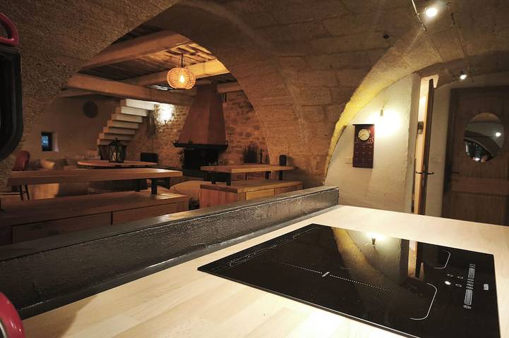 Chambre d’hôte pour 12 personnes, avec piscine et jardin à Vers-Pont-du-Gard - 2