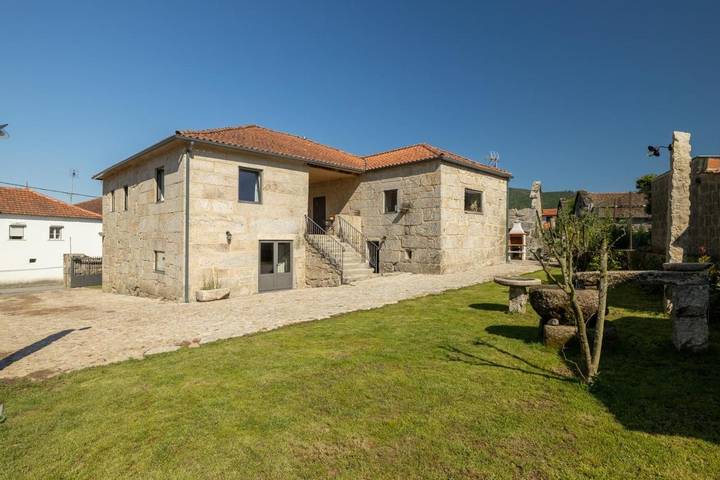 Maison de campagne pour 3 personnes, avec Balcon et Terrasse ainsi que Jardin et Piscine dans Riba de Mouro - 2