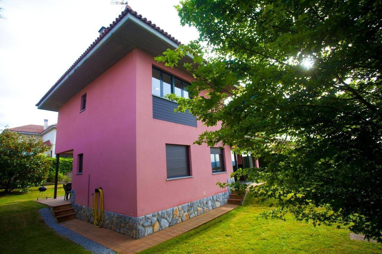 Brisas de Caravia in Caravia, Costa Verde