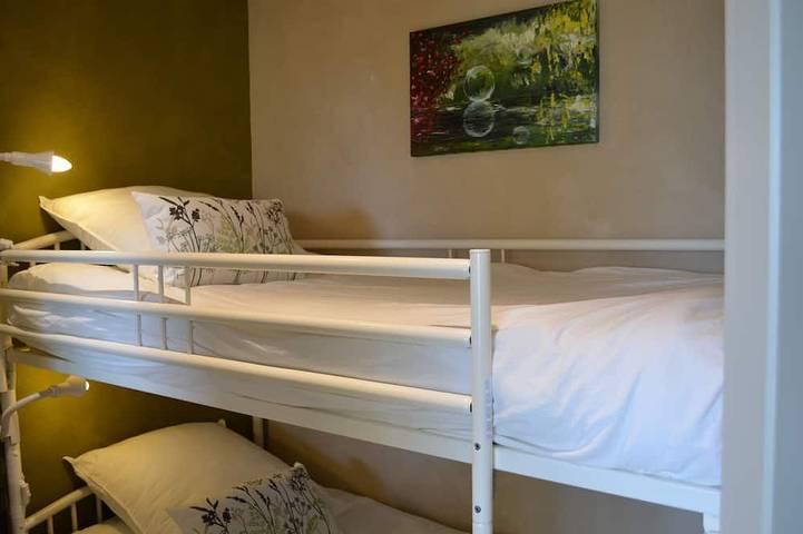 Gîte pour 4 personnes, avec balcon dans Plage La Favière - 2