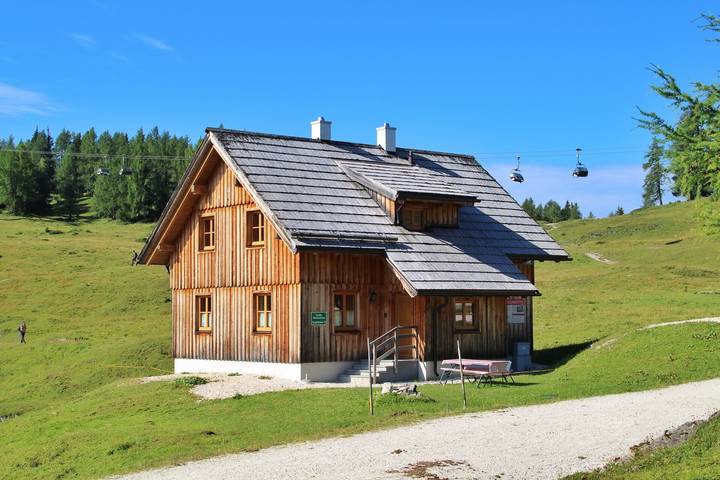 Blockhütte für 8 Personen, mit Garten in Bad Mitterndorf