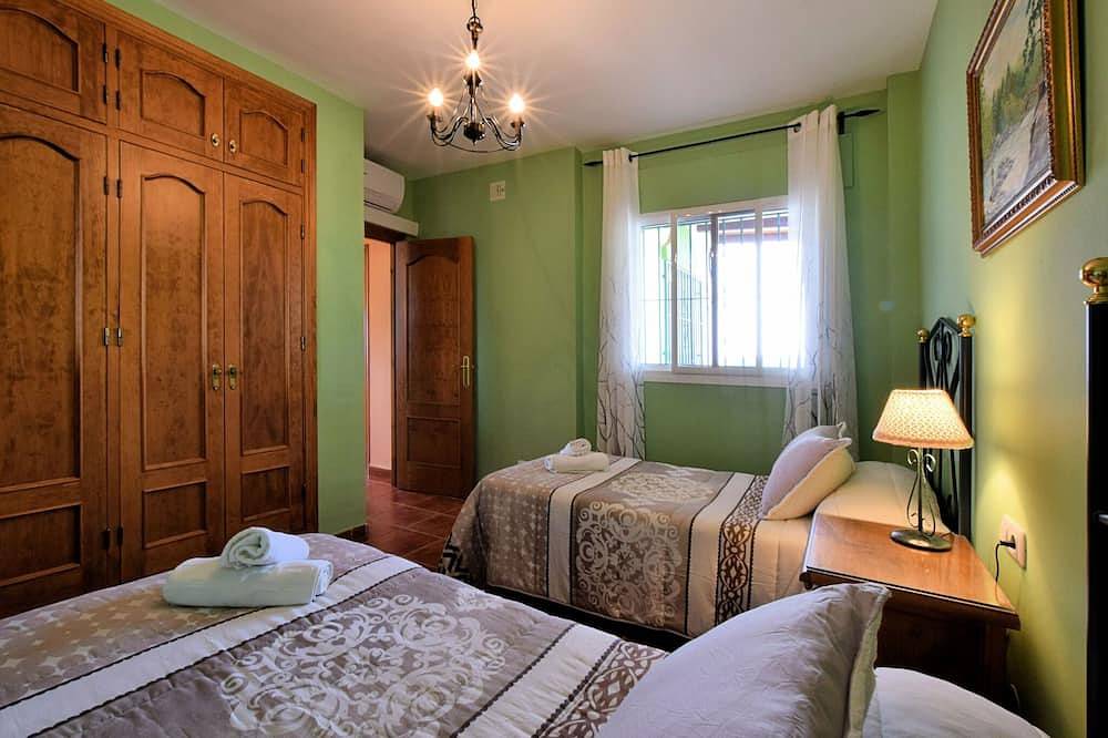 Apartamento Cueva Lopera con vistas in Frigiliana, Costa del Sol