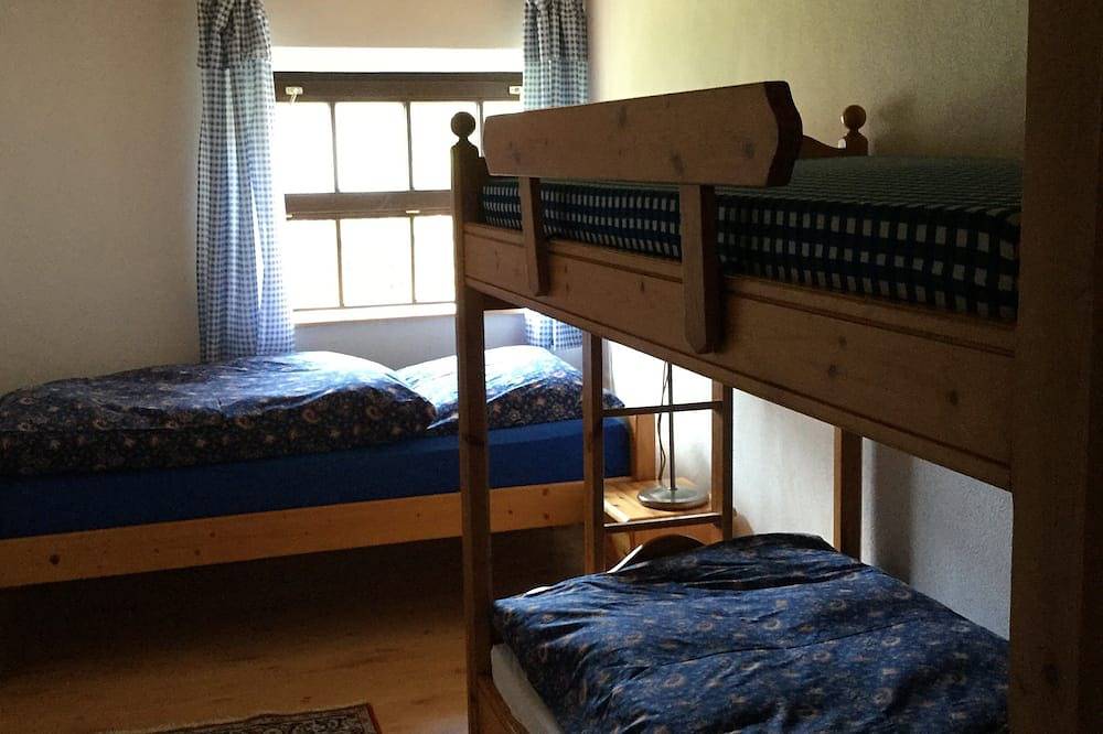 Ganze Wohnung, Liebevoll modernisierte, exclusive Ferienwohnung in historischem Bauernhaus in Görisried, Bayerisch Schwaben