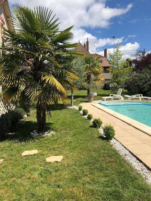 Location de vacances pour 6 personnes, avec piscine ainsi que jacuzzi et jardin à Nuits-Saint-Georges - 2