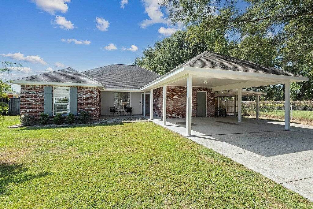 Charming Baton Rouge Retreat ~ 3 Mi to Lsu! in Baton Rouge, East Baton Rouge Parish