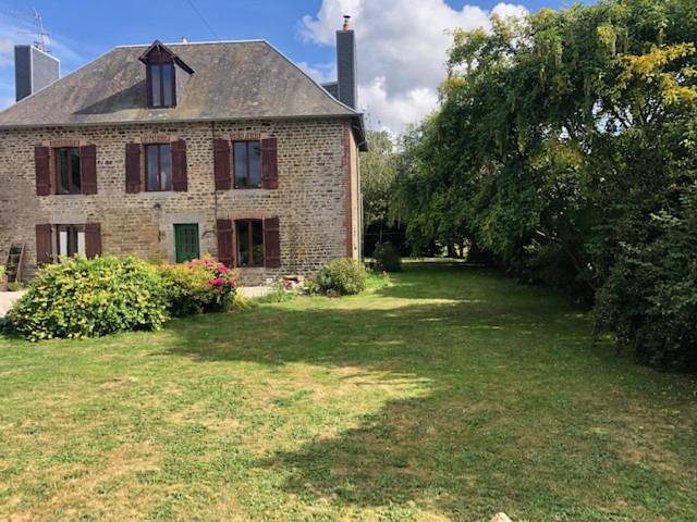 Chambre d’hôte pour 2 personnes, avec jardin ainsi que vue et terrasse dans le Calvados