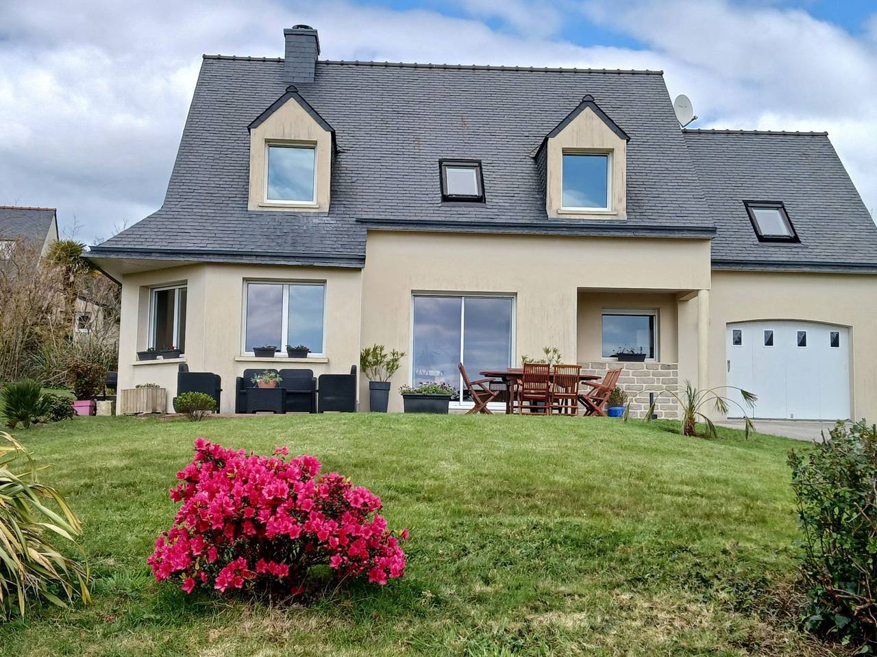 Haus mit Garten und herrlichem Meerblick in Crozon, Région de Châteaulin