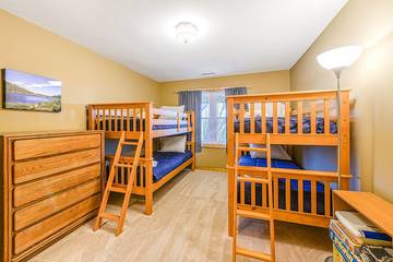 Vacation House for 11 Guests in Lake Anna, Virginia, Picture 2