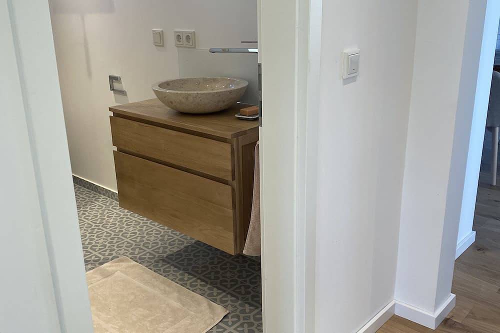 Ganze Wohnung, Moderne, top ausgestattete ruhige Dachgeschosswohnung am Waldrand in Sankt Wendel, Saar-Nahe-Bergland