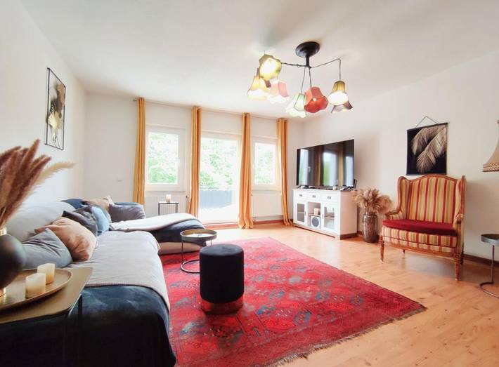 Ferienhaus für 7 Personen, mit Balkon und Terrasse sowie Garten und Ausblick