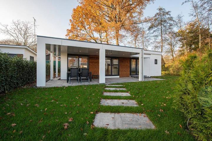 Location de vacances pour 4 personnes, avec vue ainsi que jardin et terrasse à Oisterwijk